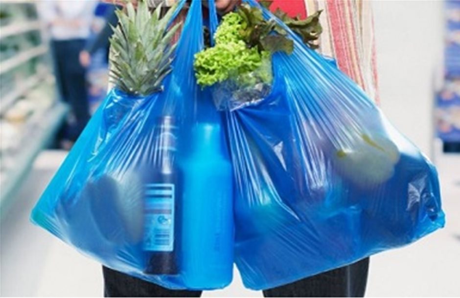 Αρχές Αυγούστου η απόφαση για το τέλος στην πλαστική σακούλα